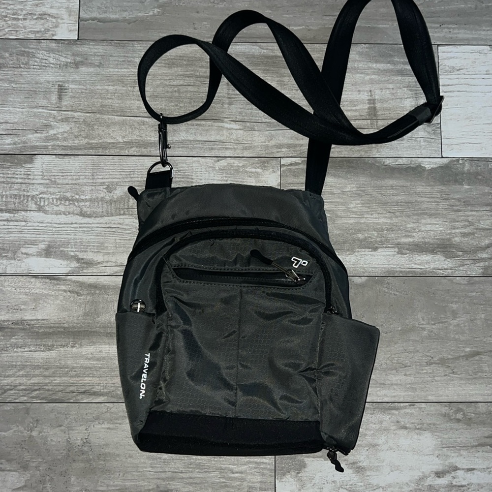 Travelon Anti-theft Vacation crossbody